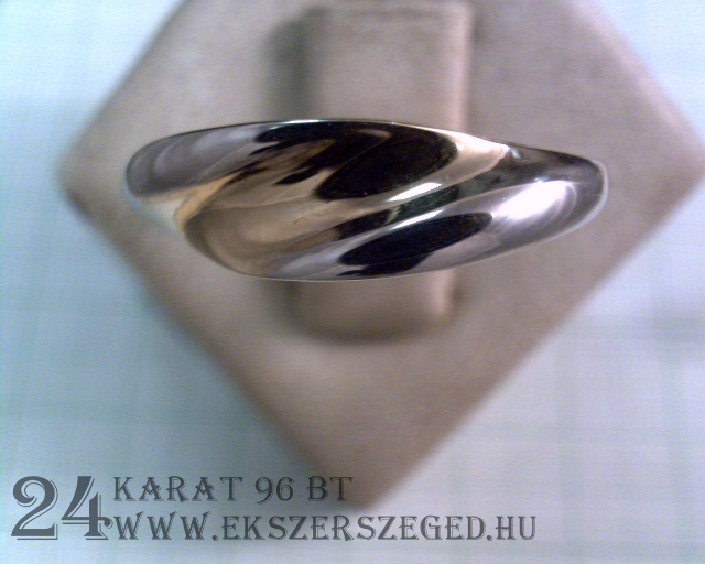 Gyűrű_1_6718_22874.jpg